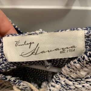 Thin knit sweater sweatshirt with hood